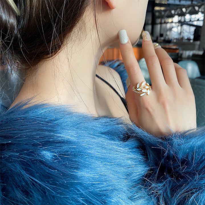 Millie™ - แหวนใบไม้ที่สง่างาม
